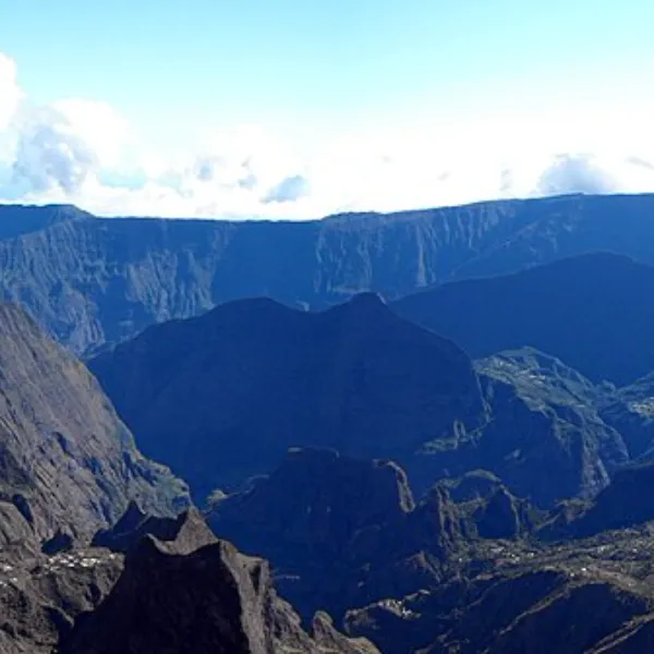 Vue sur Mafate depuis le Maïdo